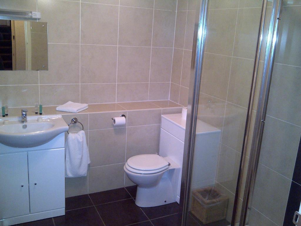 The Northfield House Hotel Единбург Номер фото